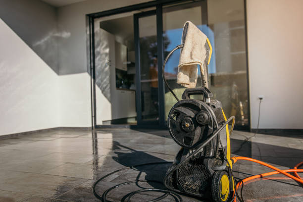 Best Pool Deck Cleaning  in Dade City, FL